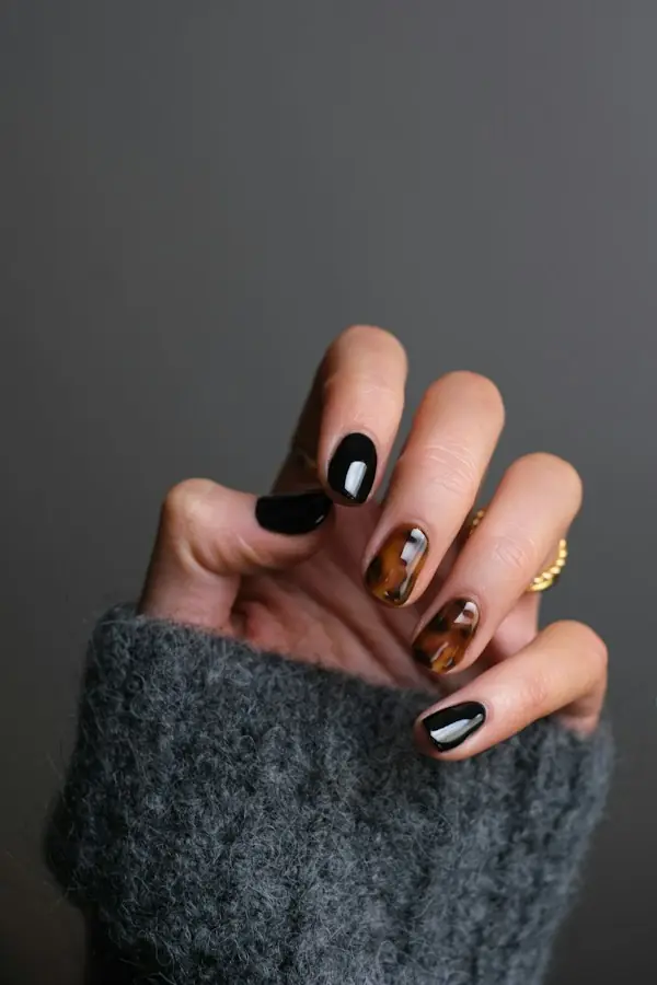 Bij Astrik — gelnagels in coole kleuren